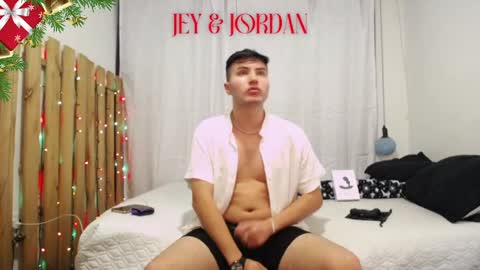 jey0987 online show from December 13, 8:09 am