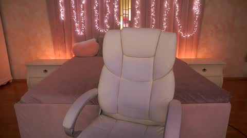 Jeysy online show from February 24, 5:38 pm