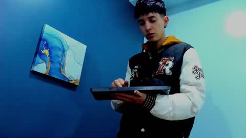 Jheampiero online show from December 18, 2:23 pm