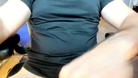 jhernandez13 online show from November 8, 11:19 pm