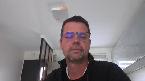 jhmec44000 online show from June 10, 12:15 pm