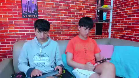Jake y Troy online show from May 31, 7:48 pm