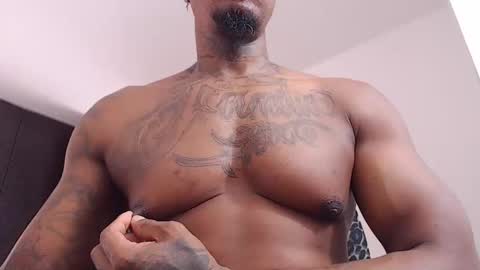 Jhon Tomson online show from April 5, 2:58 pm