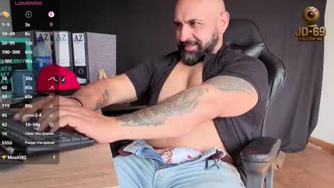 JhonD online show from November 13, 7:27 pm