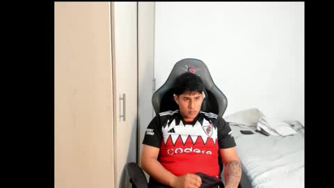 Snapshot of jhonny_dickm chatting on September 16, 1:40 am jhonny_dickm online show from September 16, 1:40 am