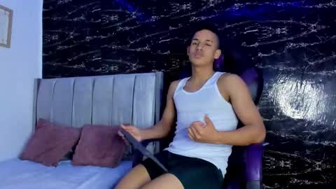 Jhos online show from November 26, 4:10 am