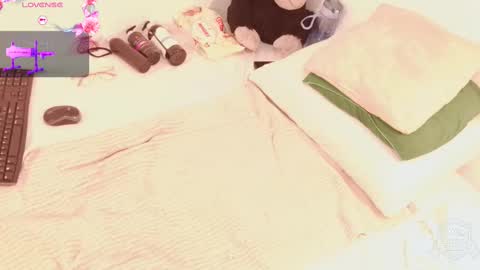 Snapshot of jhoxy_m chatting on October 5, 5:05 am Hello iam hoxy ready to get wet online show from October 5, 5:05 am