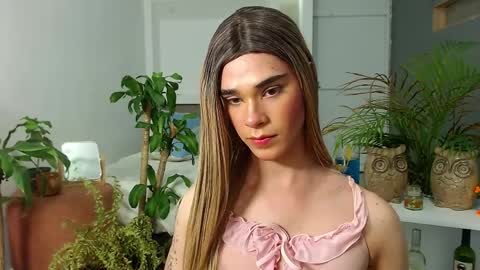 Jhuan Nhez online show from April 6, 3:37 am