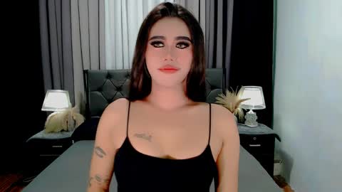 julie online show from April 9, 11:32 pm