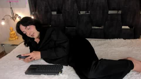 Jiggly online show from April 15, 5:11 am