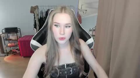 Amy  next stream on Wednesday Thursday Friday Saturday and Sunday at 16 pm GMT3 online show from October 10, 2:34 pm