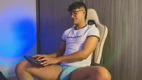 Jimmy Leeh online show from October 25, 4:13 am