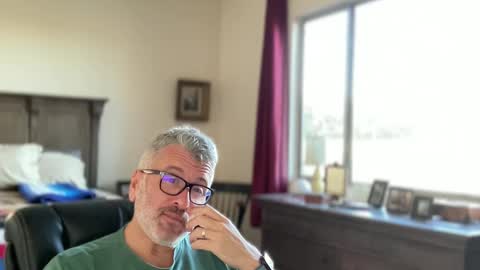 Dad of Three online show from December 29, 4:08 pm