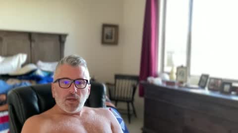 Dad of Three online show from December 21, 5:07 pm