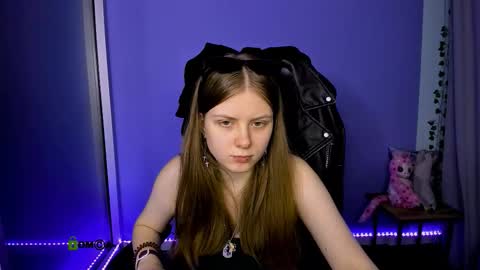 jina_toys online show from September 30, 8:52 pm