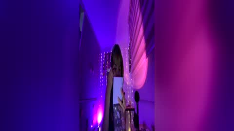 Minaa  online show from June 28, 2:07 am
