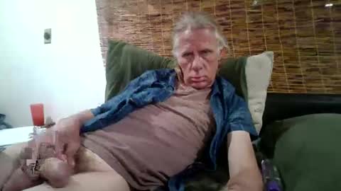 jizzmitten5 online show from March 8, 5:33 am