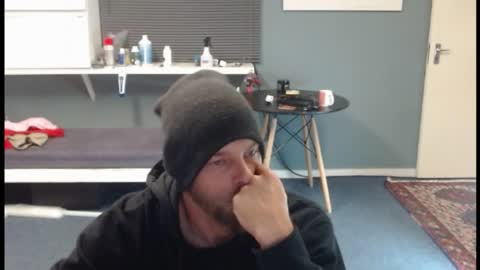 JamesJan van Rebel online show from April 4, 6:20 am