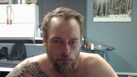 JamesJan van Rebel online show from December 16, 1:46 am