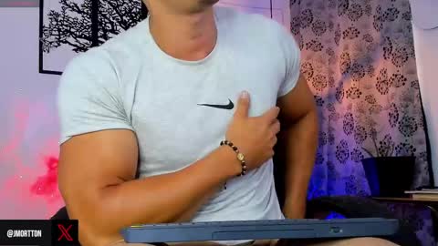 IGJmortton online show from February 26, 12:27 pm