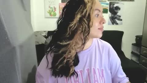 Johana              online show from April 20, 6:11 pm