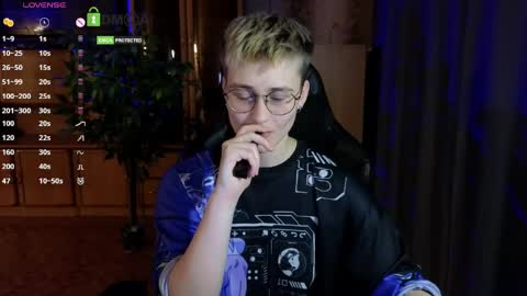 J online show from April 10, 8:46 pm