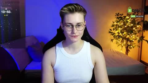 J online show from December 15, 7:10 pm