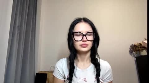 Joan online show from March 24, 8:04 pm