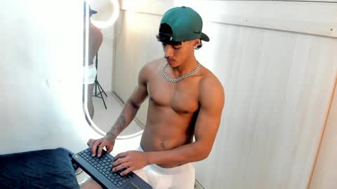 Joao Da Silva online show from June 6, 1:28 pm
