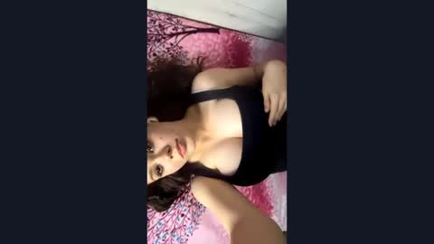 Mila online show from April 1, 1:41 pm