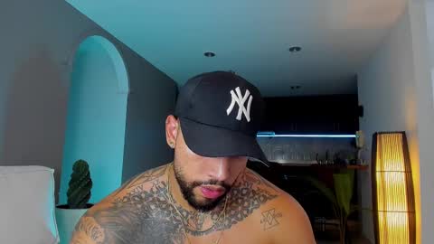 joe_esthetic online show from February 22, 2:39 am