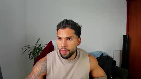 joe_esthetic online show from October 17, 7:29 pm