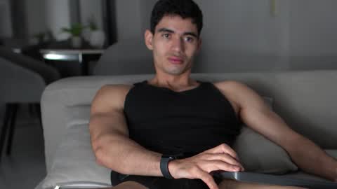 joe_steel1 online show from December 30, 10:43 am