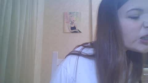 Jennifer online show from September 17, 8:34 pm