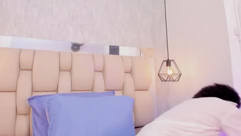 Johan  online show from September 10, 1:34 pm