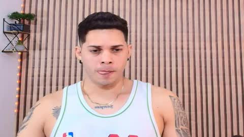 johan speitzer online show from February 18, 1:49 am