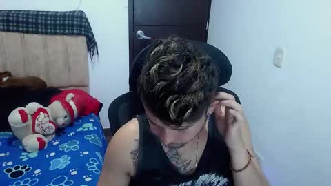 Snapshot of johanleonsweetboy chatting on September 27, 2:37 pm JOHAN independient model online show from September 27, 2:37 pm