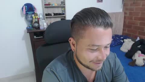 JOHAN independient model online show from April 15, 8:20 pm