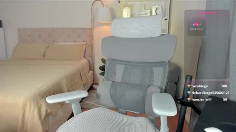 Johanna Rodriguez online show from November 27, 2:41 am