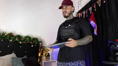 John  online show from November 29, 11:29 am