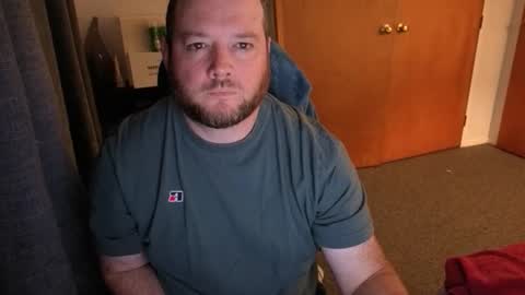 john_bear1 online show from April 15, 9:12 am