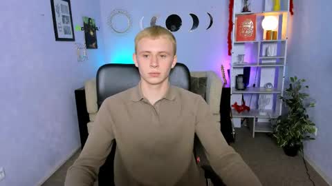 John online show from April 12, 9:02 am