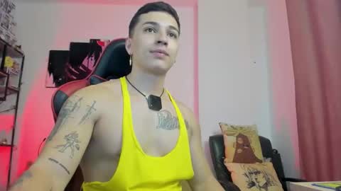 Snapshot of john_s117 chatting on September 27, 10:29 pm JOHN online show from September 27, 10:29 pm