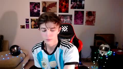 john_winx online show from April 11, 3:27 pm