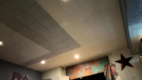 bisexual King  online show from August 3, 2:24 am
