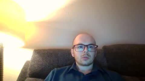 johngee5183456789 online show from April 4, 5:06 pm