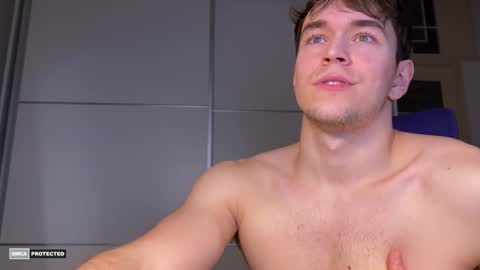 Johnny online show from February 1, 11:13 pm