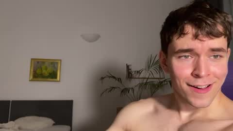 Johnny online show from April 12, 11:47 am