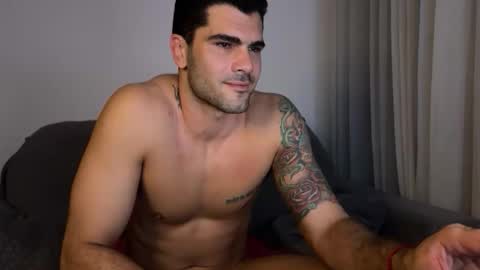 Johnny  b0y online show from March 31, 4:02 am