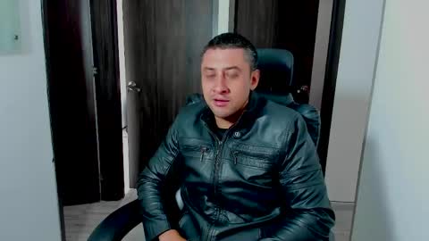 Johnny online show from April 24, 12:51 pm